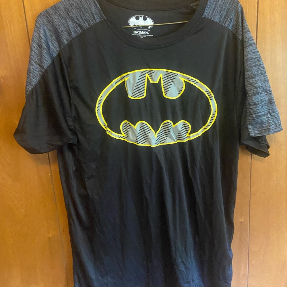 DC Comics Batman Black and Yellow Short Sleeve Tee